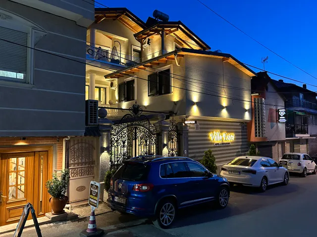 Villa Ester & Apartments