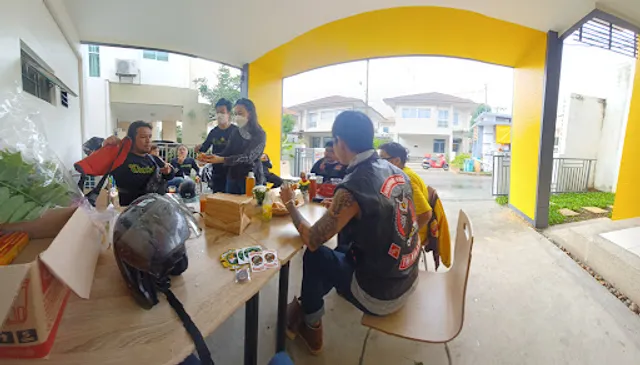 The First House Cafe - by Poom