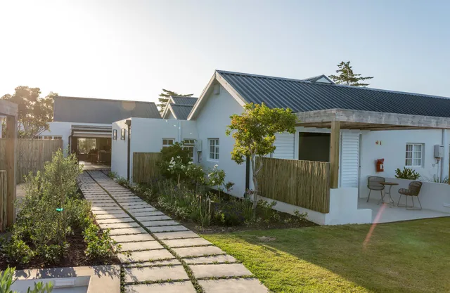 Crags Country Lodge & Restaurant