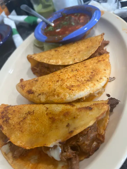 Los Compadres Mexican Taqueria