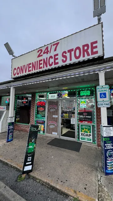 24/7 Convenience Store