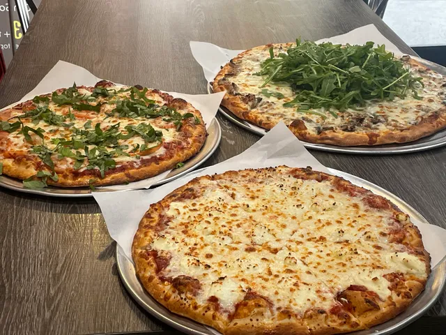 Fat Tomato Pizza La Cienega