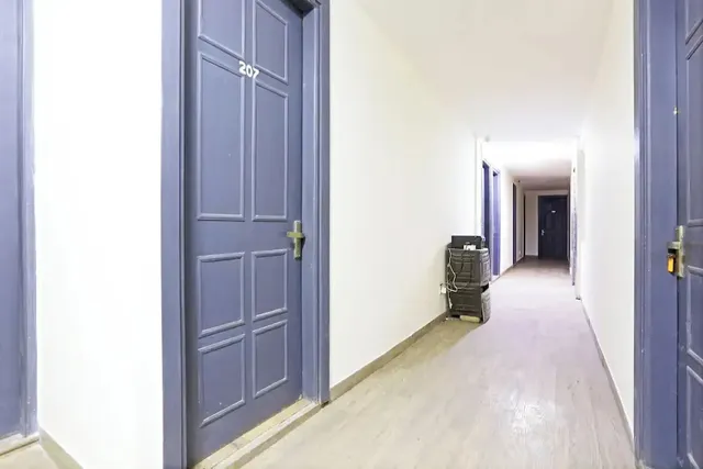 Hotel Twamev residency Uttam Nagar