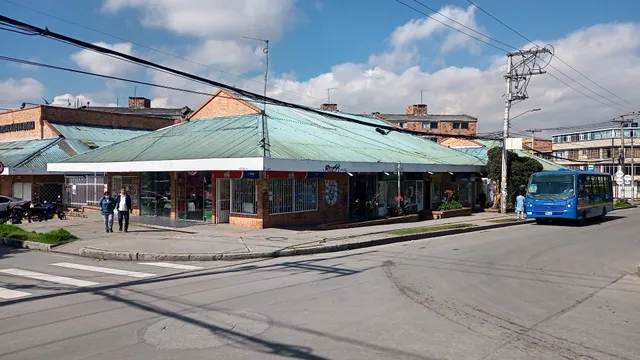 Centro Comercial Nueva Roma