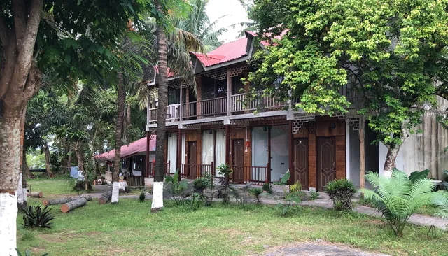 Sundaze Beach Resort