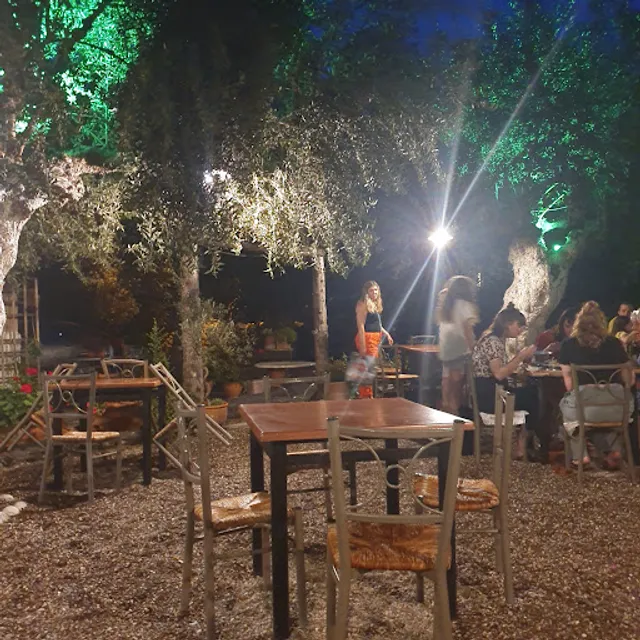 Kalamaki Souvlaki Bar