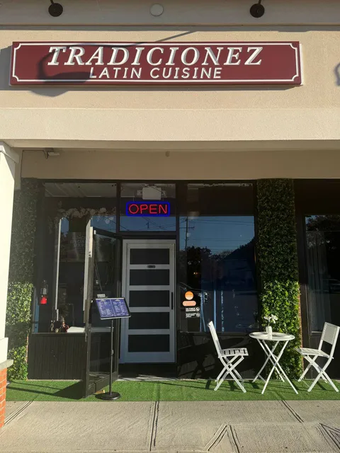Tradicionez Latin Cuisine Restaurant & Bar