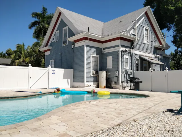 M and M Barra Villa LLC