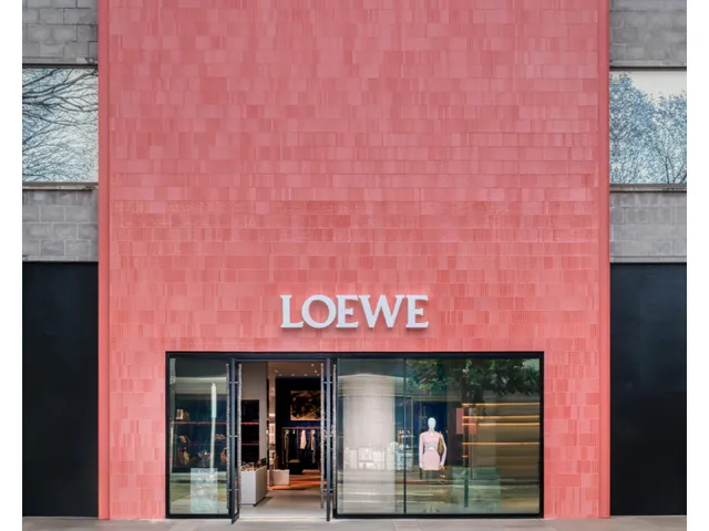 LOEWE - River Oaks District