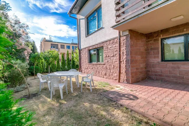 KUJAWSKA ROOMS Accommodation and rooms for rent