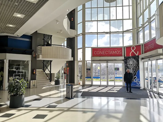 Centro Comercial Los Rosales