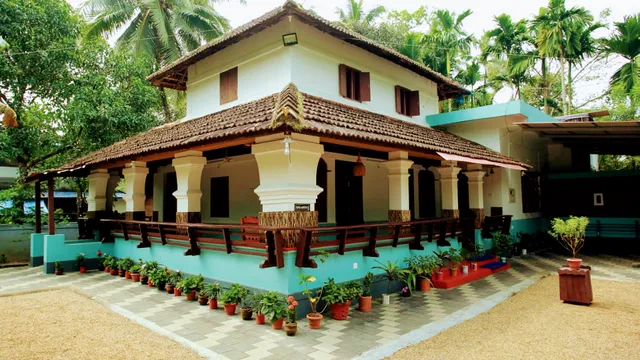 KENOTH THALIYIL MANA Heritage HomeStay