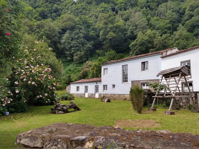 Aldeia do Sanguinho eco village