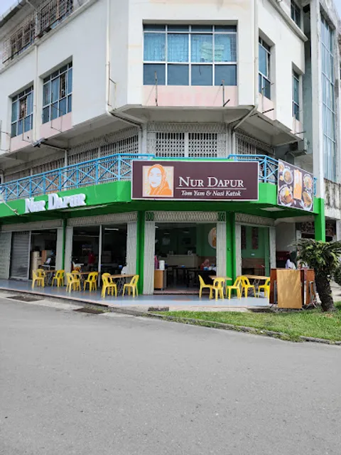 Nur Dapur Tomyam & Nasi Katok