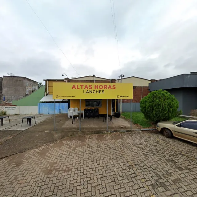 ALTAS HORAS LANCHES