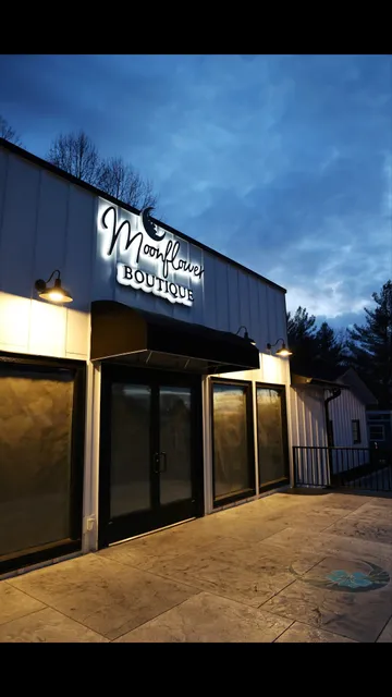 Moonflower Boutique