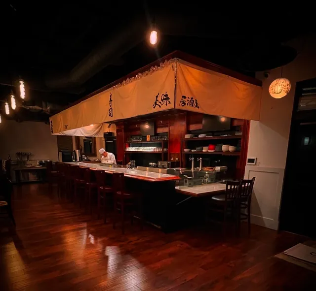 Gold Coast Sushi & Ramen