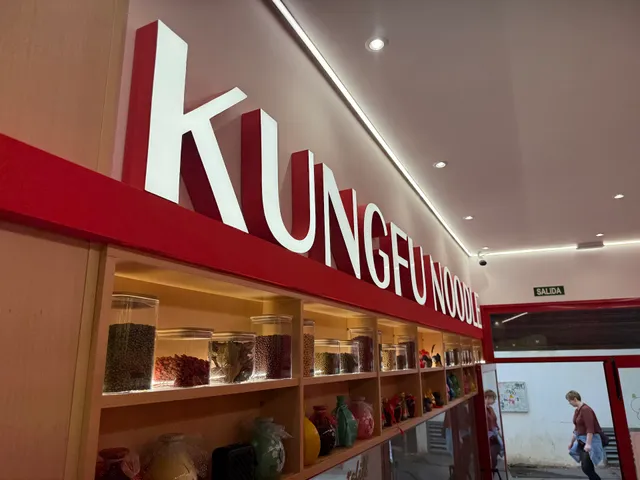 Kungfu Noodle 武功牛兰州拉面