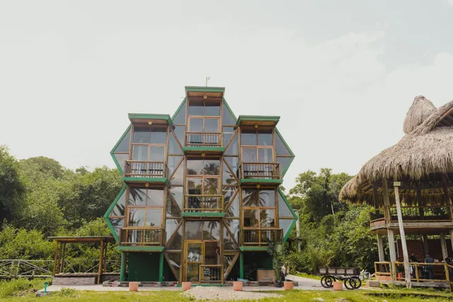 Üüttaaka Eco-hotel