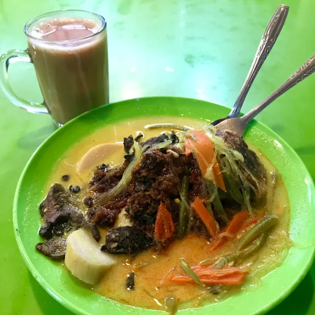 Alfiyah Lontong Jawa Asli