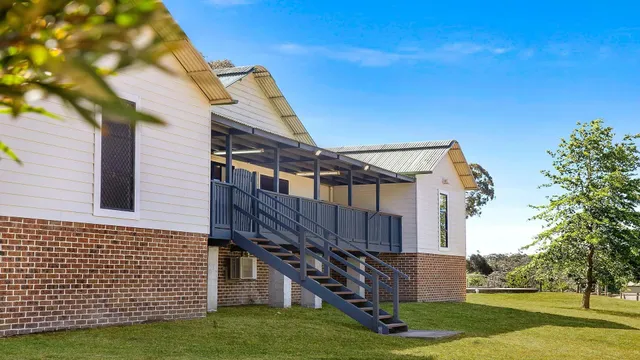 Sutton Forest Retreat Sophie's Farmhouse - Holiday Rental Specialists