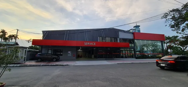 Khách sạn Trung Quân