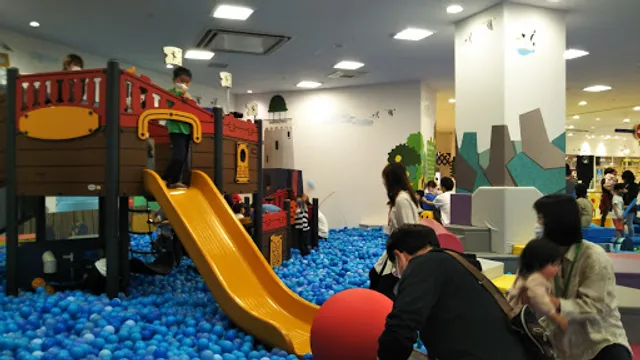 Bornelund Asobi no Sekai MARK IS Minatomirai