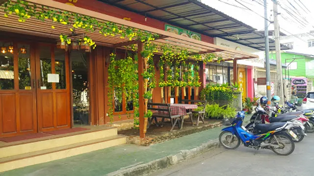 Biggs Steak & Biggs Cuisine & Biggs Vegetarian, Downtown Nakhon Sawan