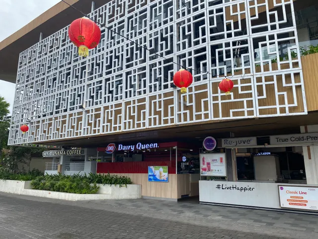 Kuro Butadon Sidewalk