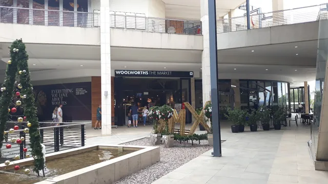 Woolworths Cedar Square