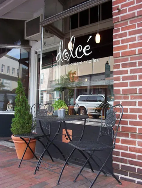 Dolce Bakery and Coffee Shop