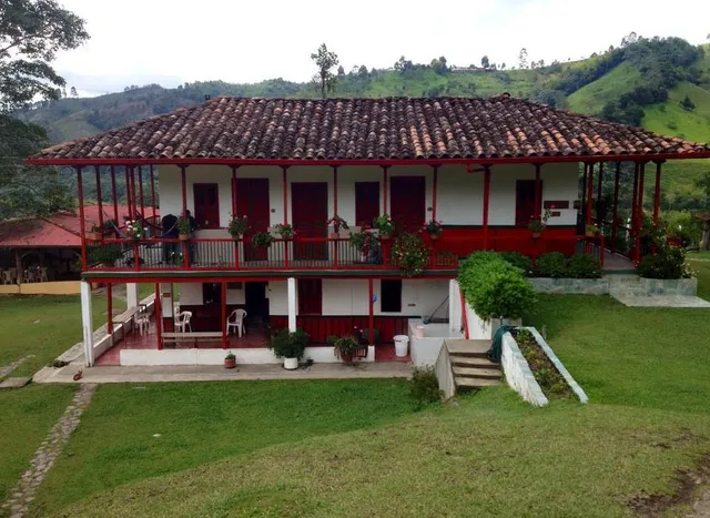 Yambolombia Hostel