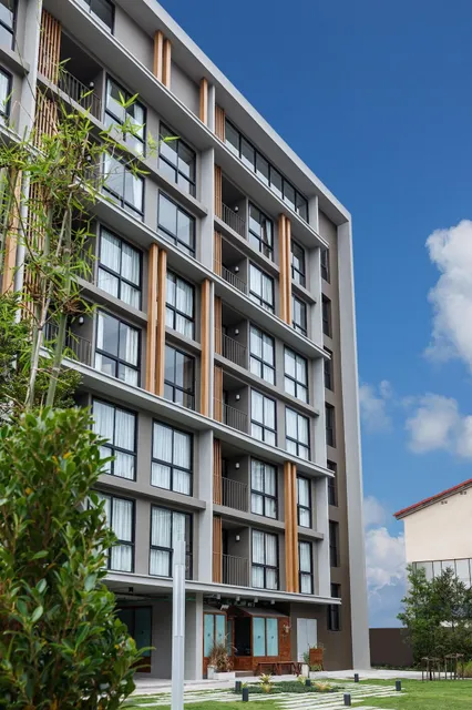 Madera Residence Sriracha