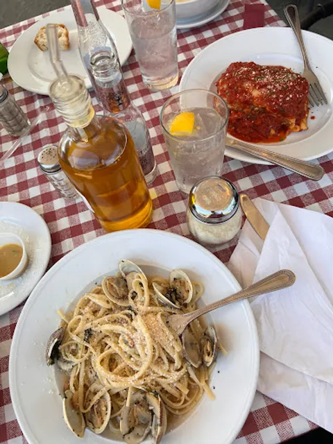 D'Amico's Italian Market Cafe