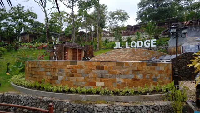 JL Lodge Hotel Ngwe Saung