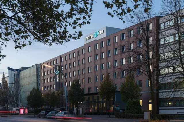 Hotel Motel One Hamburg-Altona