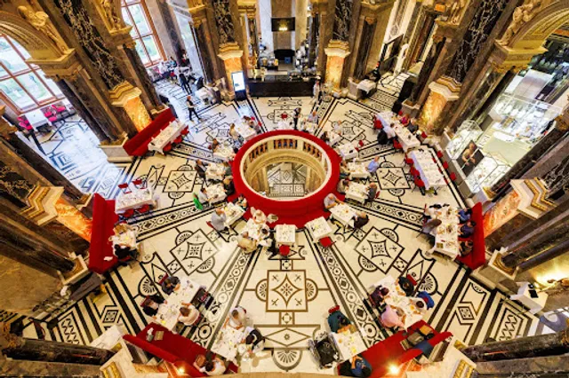 Café im Kunsthistorischen Museum Wien