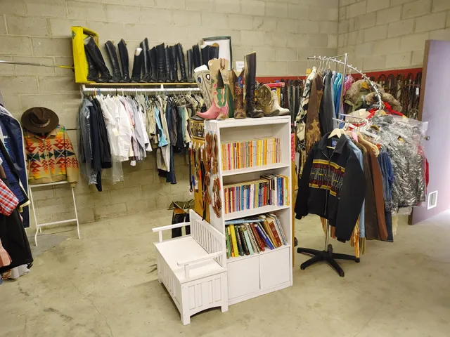 Behind the Barn Consignment