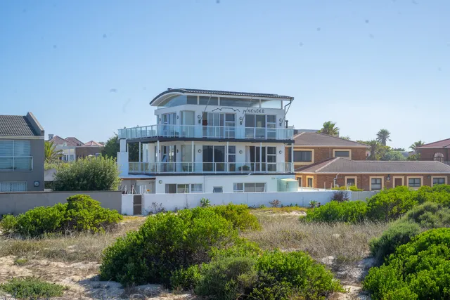 7th Wonder Beach Guesthouse