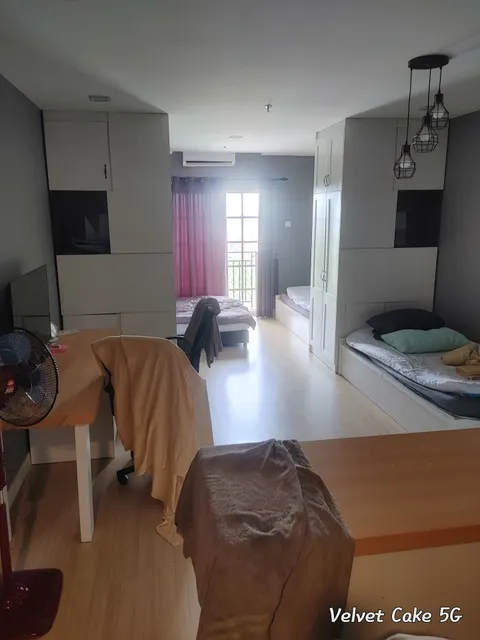 Champs Elysees @ Menara Agacia