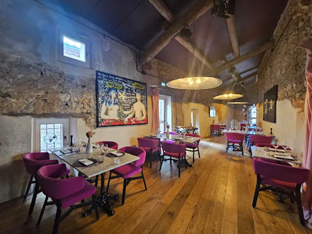 La Petite Table - Bistrot & Grill