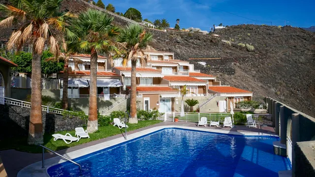 Apartments La Muralla