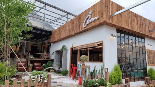 ẤM - Home & coffee