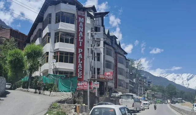 Hotel Manali Palace Manali | Best Hotel in Kullu Himachal Pardesh