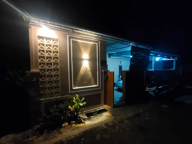 Gedong Kertosari resident