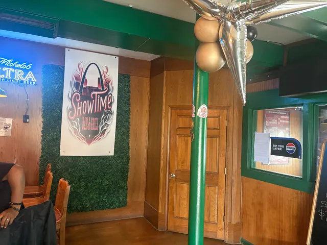 ShowTime Bar and Grill