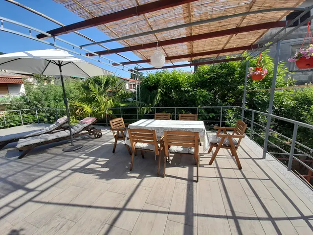 Apartments Orange Lovran