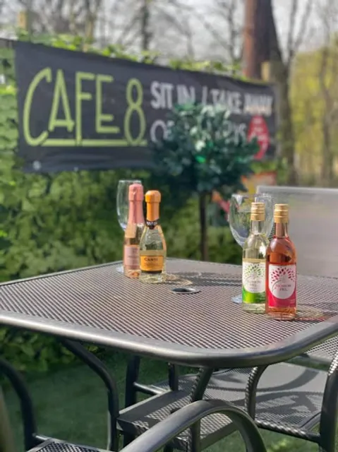 Cafe 8