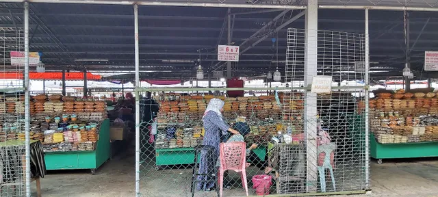 Local Fruits Market