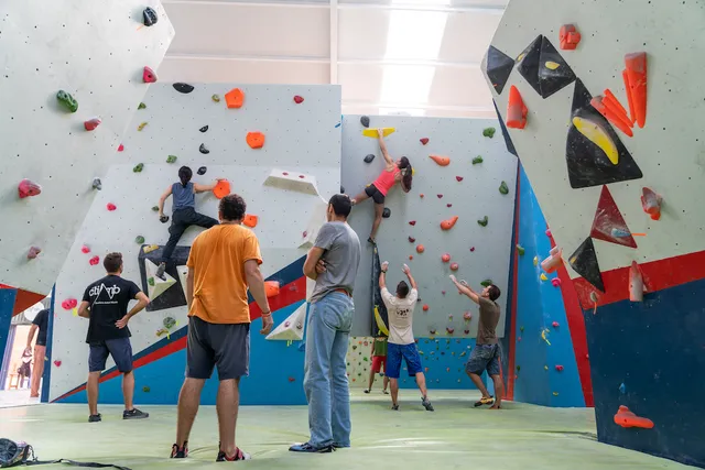 Rocódromo en Madrid ≫ The Climb ≫